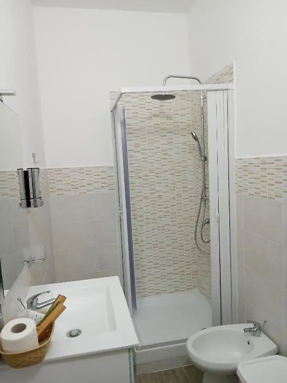 Hotel Al Civico da Lia-BAGNO IN CAMERA- Palermo Italia